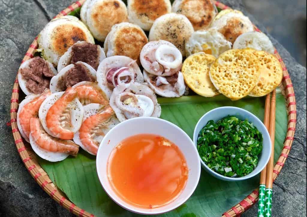 Nước chấm thần thánh của Bánh căn Nha Trang